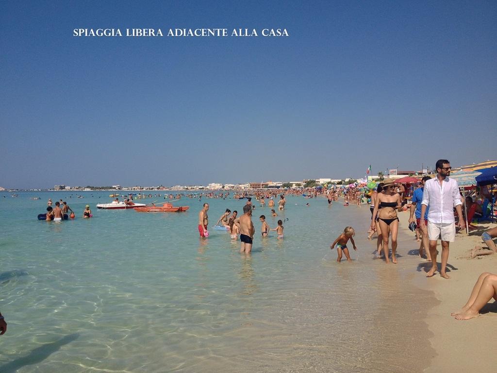 Blue Sea Apartment Torre Canne Bagian luar foto