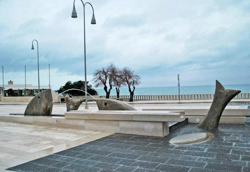 Blue Sea Apartment Torre Canne Bagian luar foto