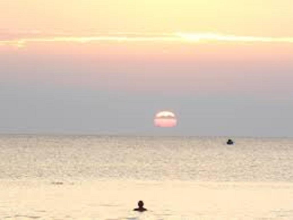 Blue Sea Apartment Torre Canne Bagian luar foto