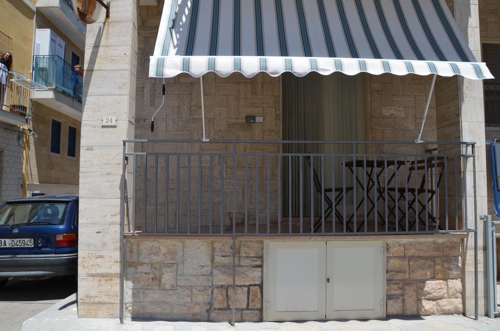 Blue Sea Apartment Torre Canne Bagian luar foto