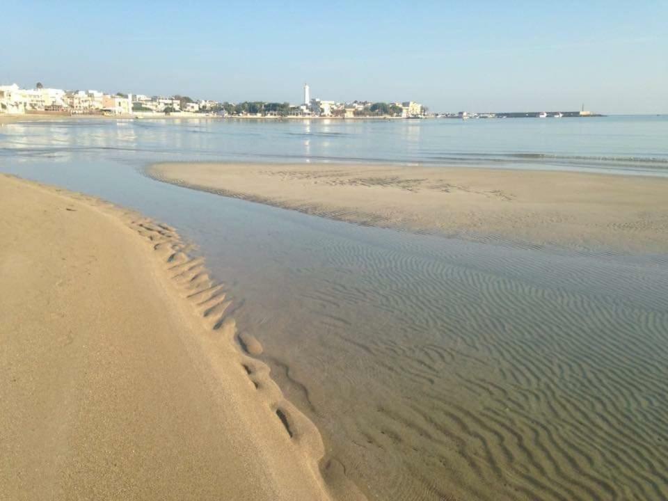 Blue Sea Apartment Torre Canne Bagian luar foto